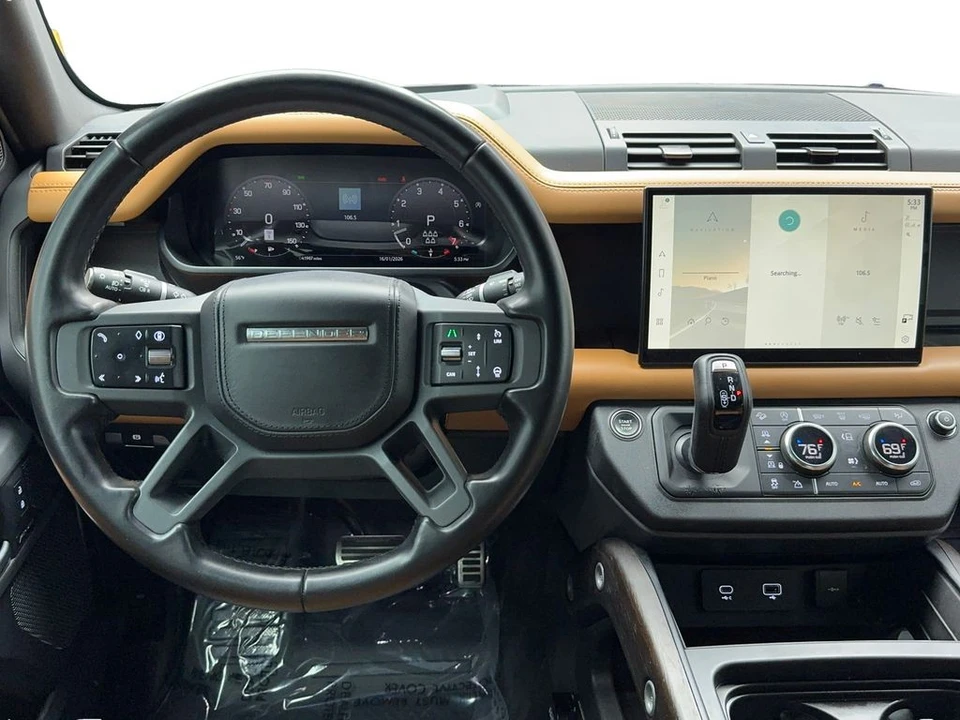 2024 Land Rover Defender L663 - Image 17 of 21
