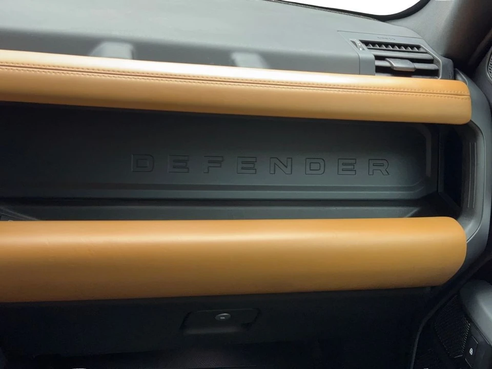 2024 Land Rover Defender L663 - Image 20 of 31