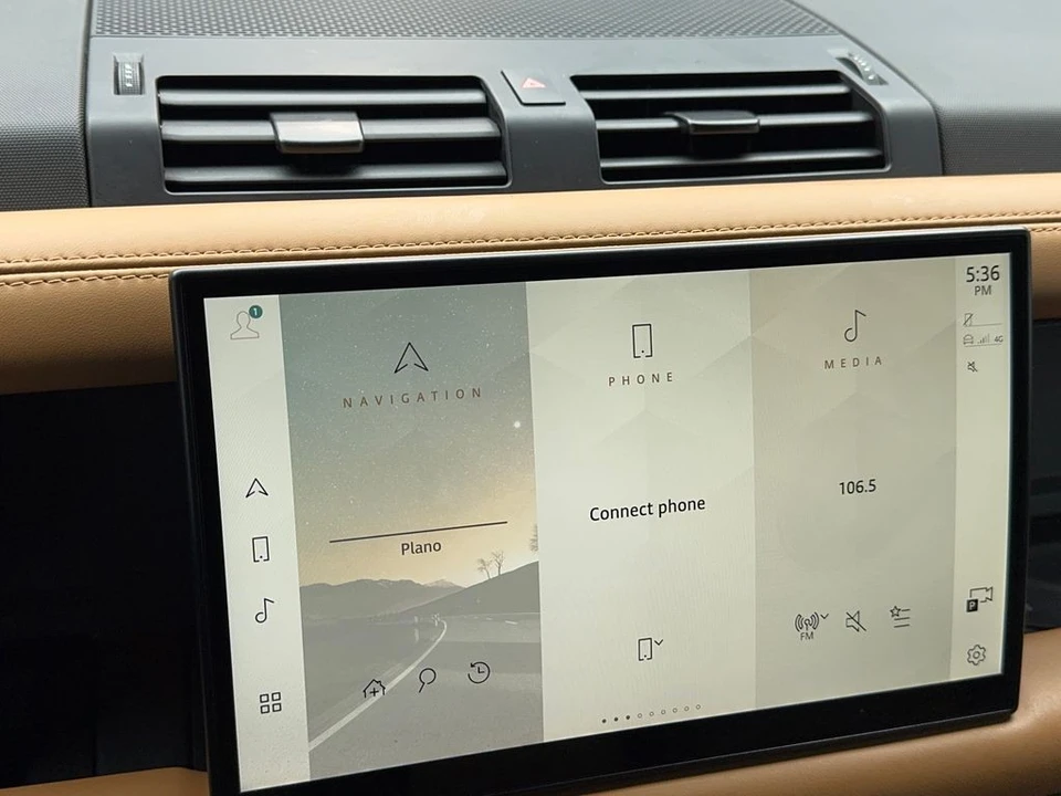2024 Land Rover Defender L663 - Image 30 of 31