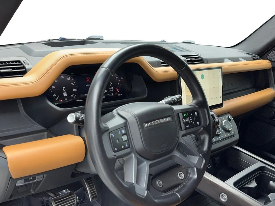 2024 Land Rover Defender L663 - Image 14 of 31