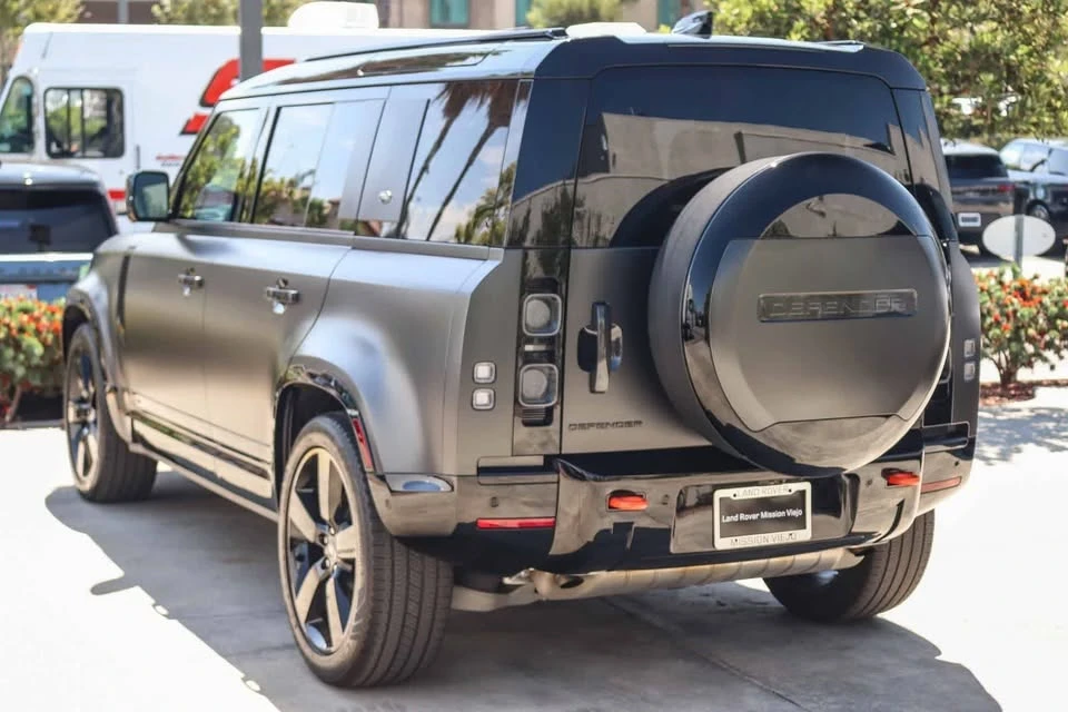 2024 Land Rover Defender L663 - Image 2 of 8
