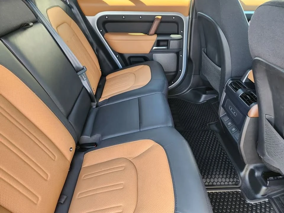 2024 Land Rover Defender L663 - Image 12 of 15