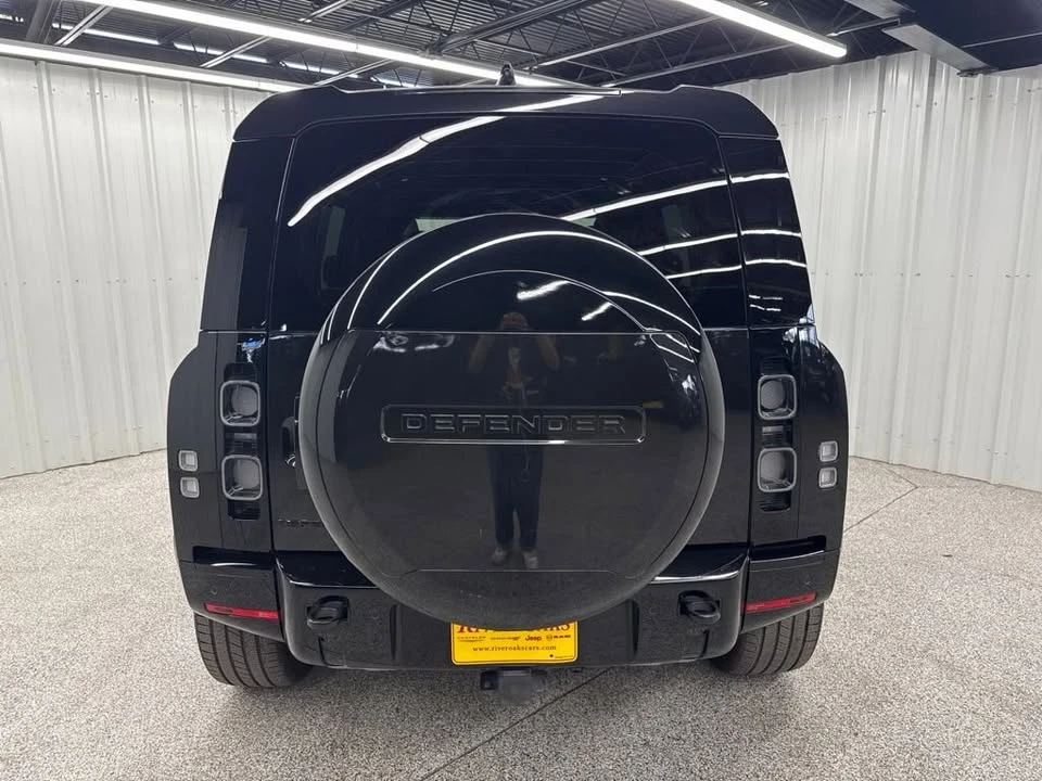 2024 Land Rover Defender L663 - Image 2 of 16