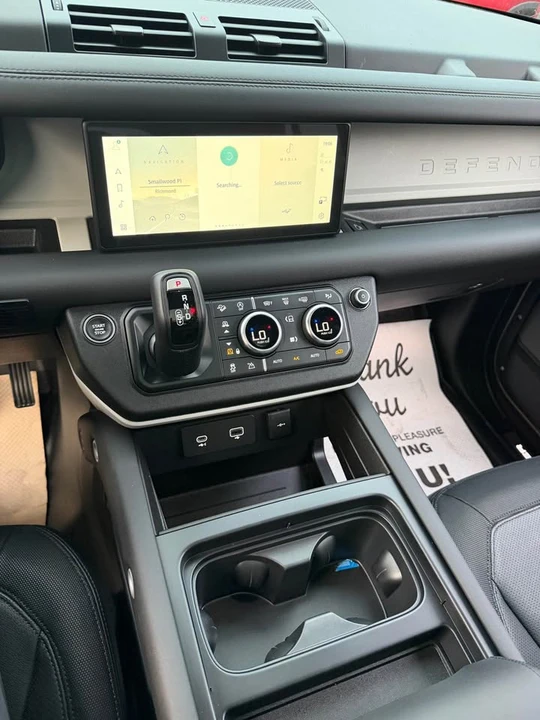 2024 Land Rover Defender L663 - Image 17 of 20