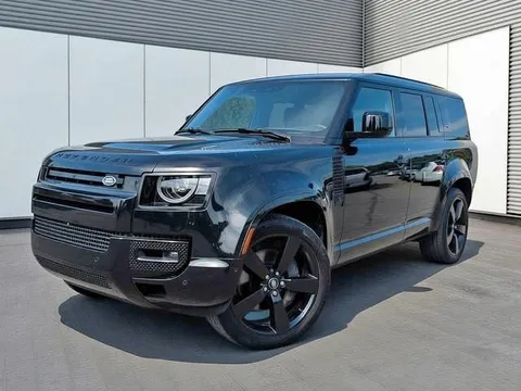 2024 Land Rover Defender 130 X-Dynamic SE