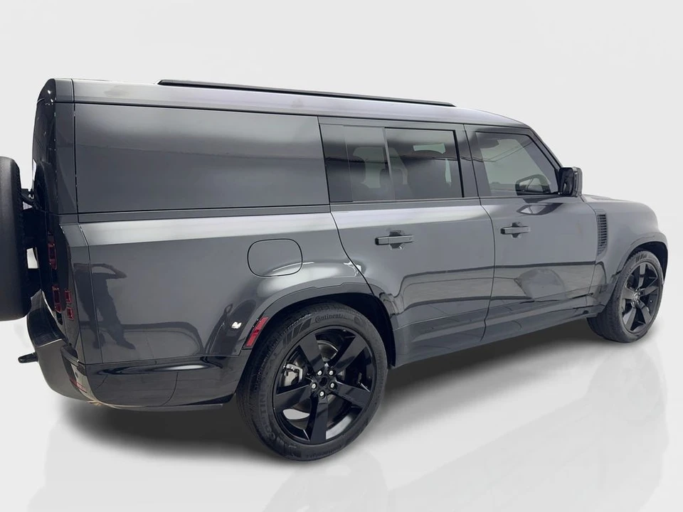 2024 Land Rover Defender L663 - Image 13 of 21