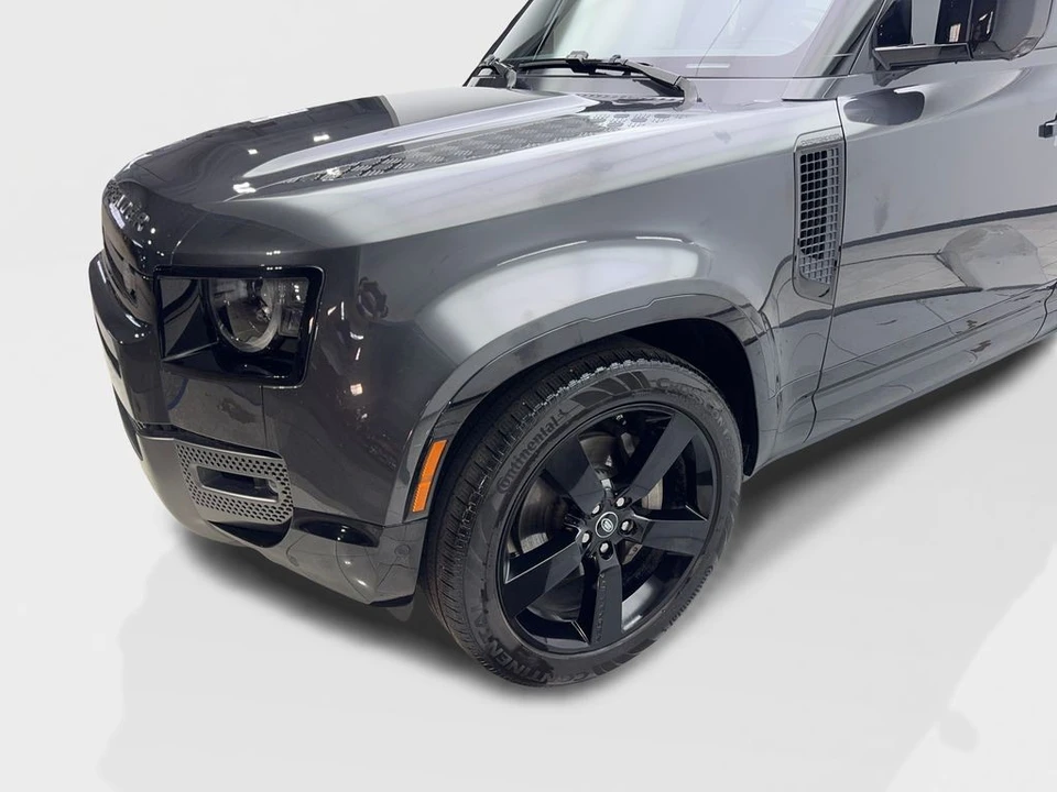 2024 Land Rover Defender L663 - Image 16 of 21