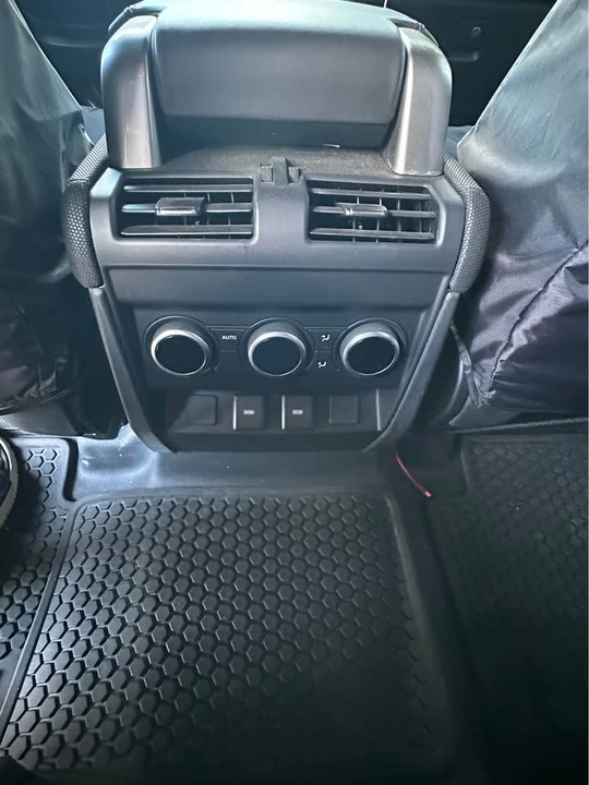 2024 Land Rover Defender L663 - Image 6 of 19