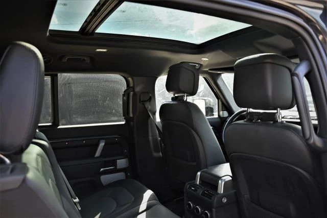 2024 Land Rover Defender L663 - Image 16 of 20
