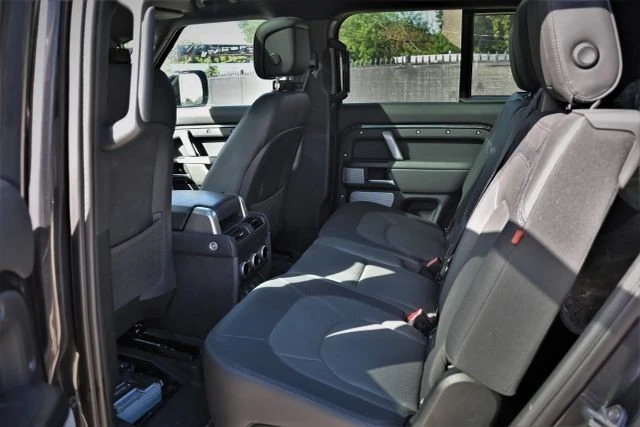 2024 Land Rover Defender L663 - Image 18 of 20