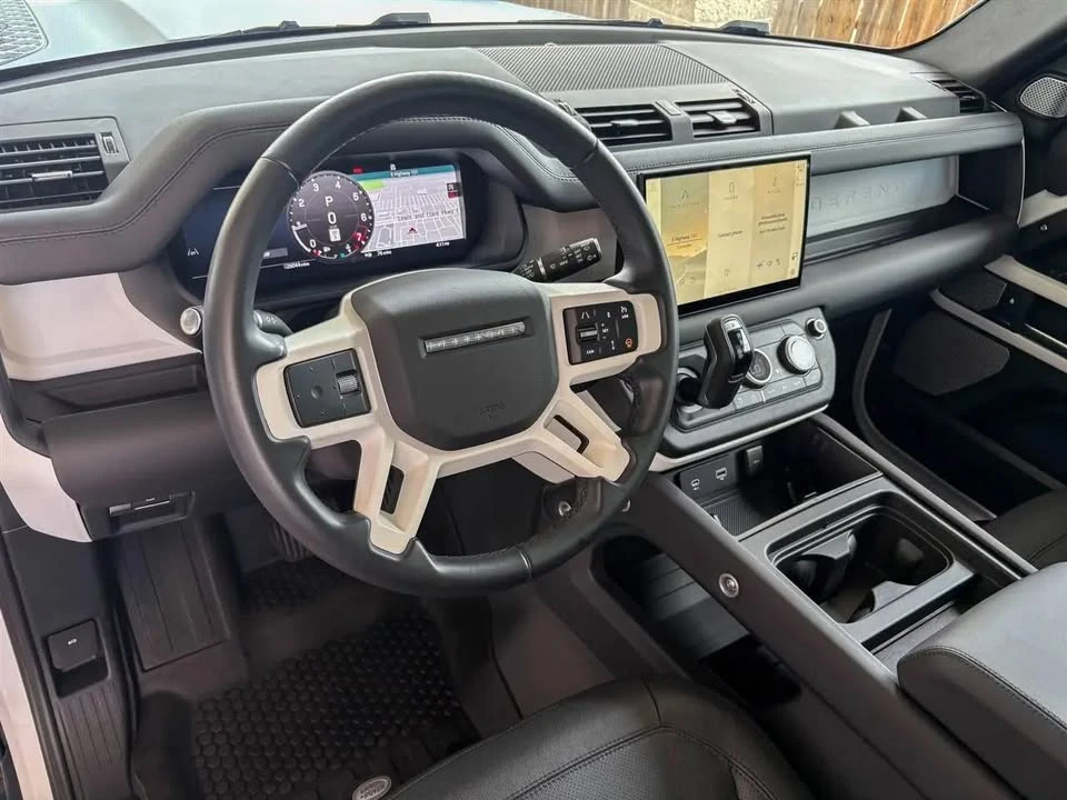 2024 Land Rover Defender L663 - Image 8 of 20