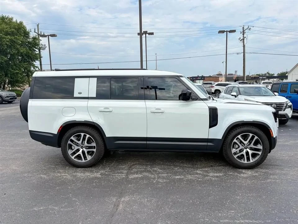 2024 Land Rover Defender L663 - Image 6 of 20