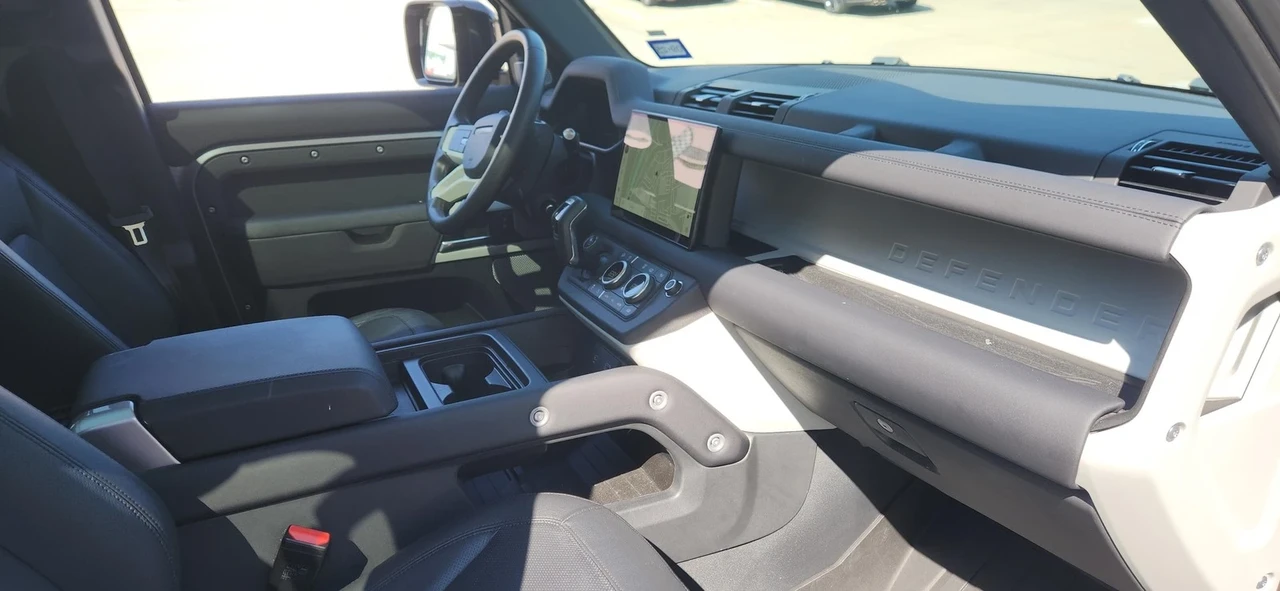 2024 Land Rover Defender L663 - Image 13 of 21