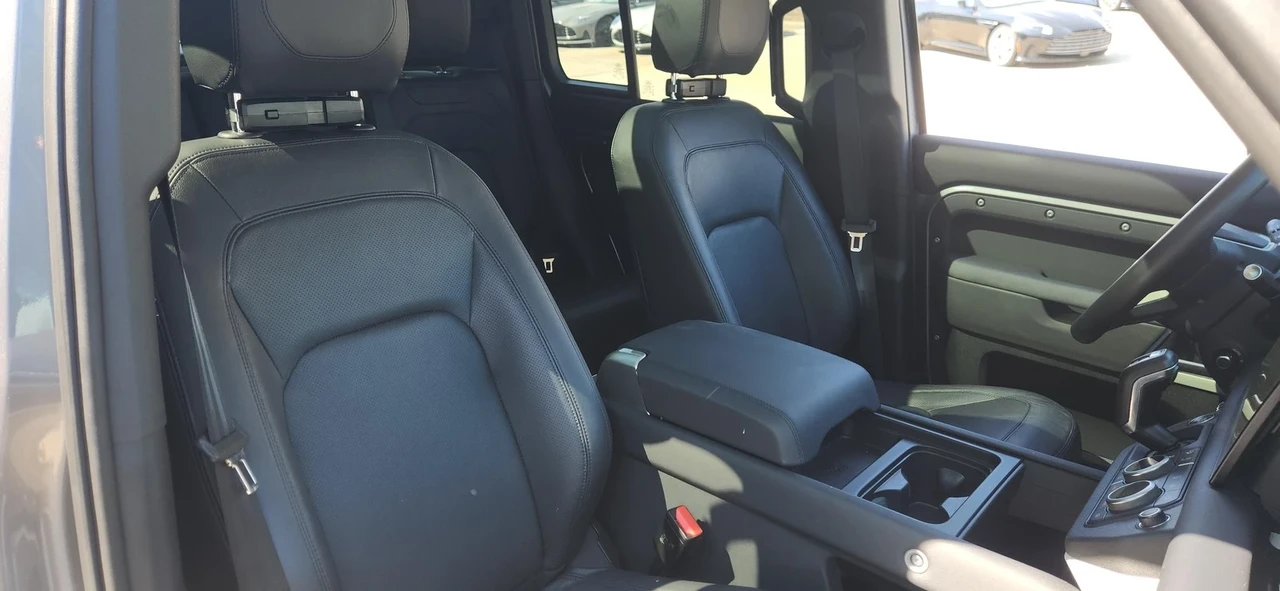 2024 Land Rover Defender L663 - Image 14 of 21