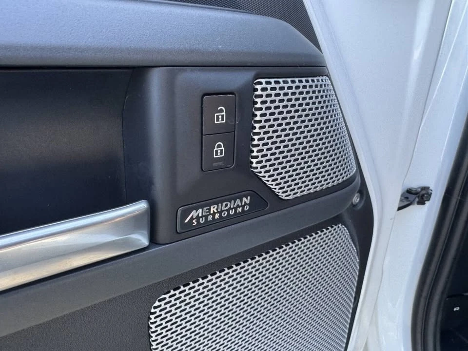 2024 Land Rover Defender L663 - Image 11 of 20