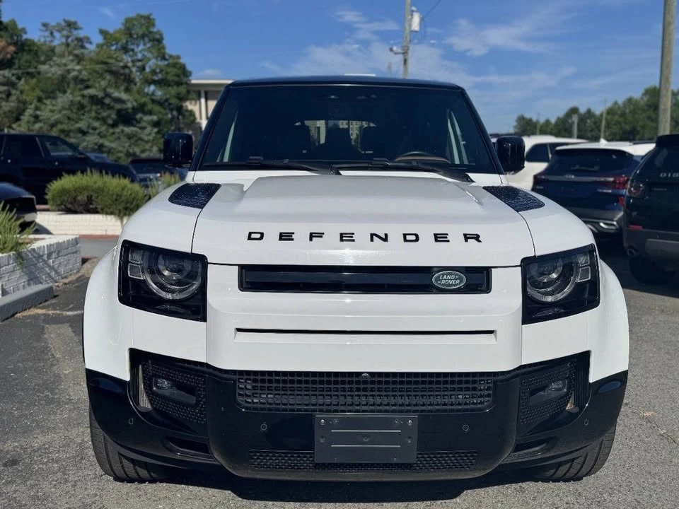 2024 Land Rover Defender L663 - Image 2 of 20