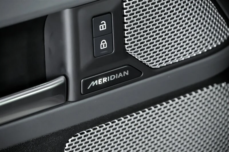 2024 Land Rover Defender L663 - Image 20 of 21