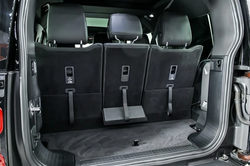 2024 Land Rover Defender L663 - Image 16 of 21