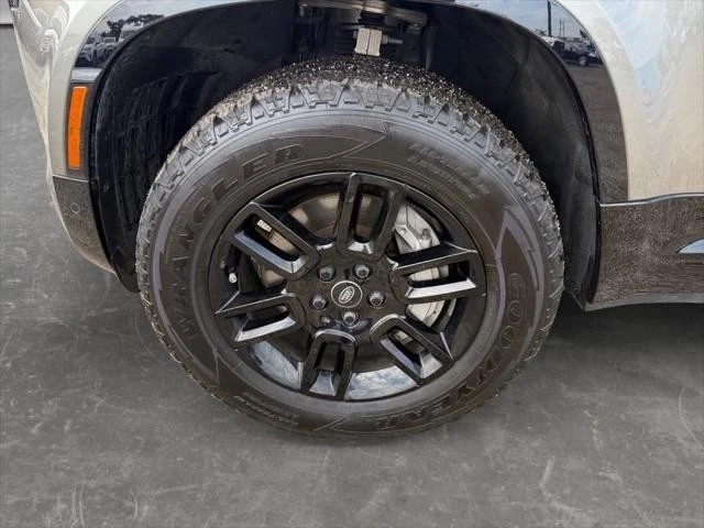 2024 Land Rover Defender L663 - Image 10 of 25