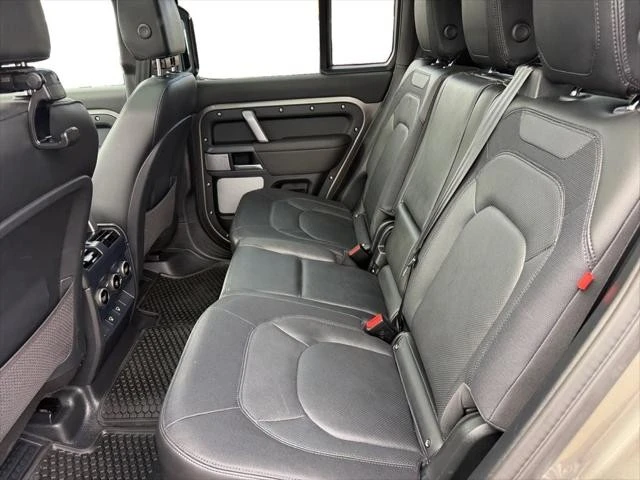 2024 Land Rover Defender L663 - Image 18 of 25