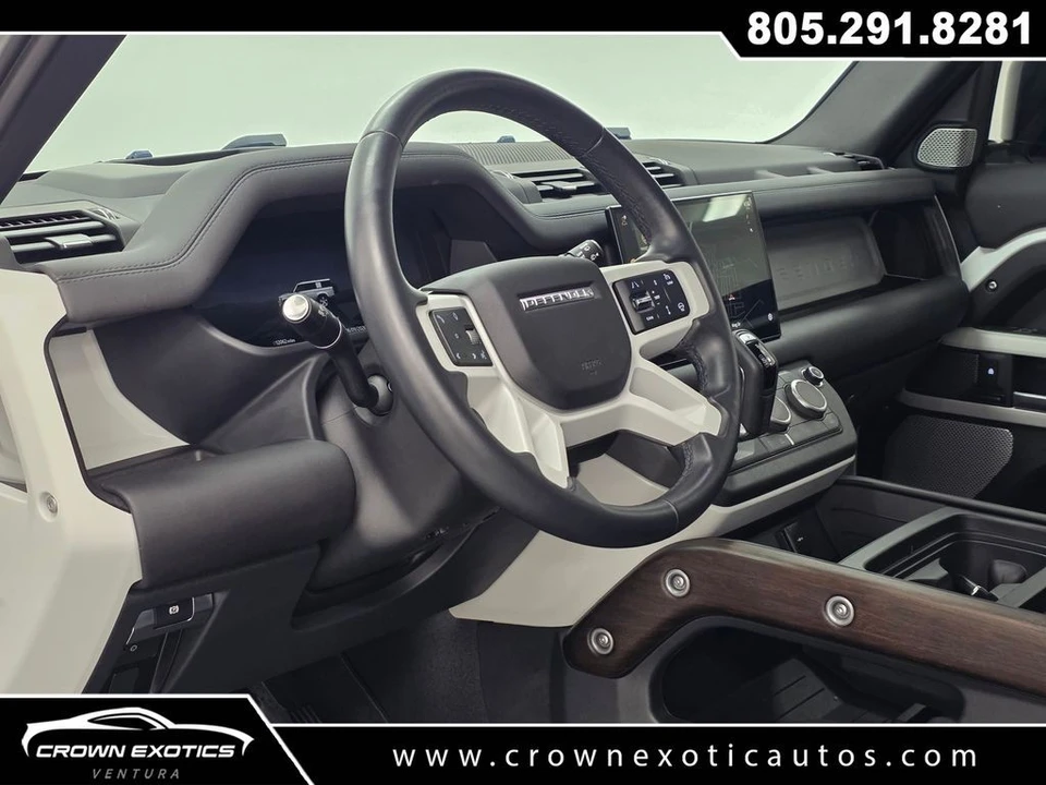 2024 Land Rover Defender L663 - Image 28 of 31