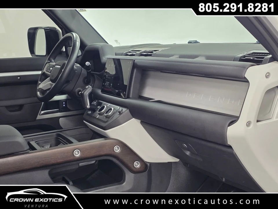 2024 Land Rover Defender L663 - Image 17 of 31