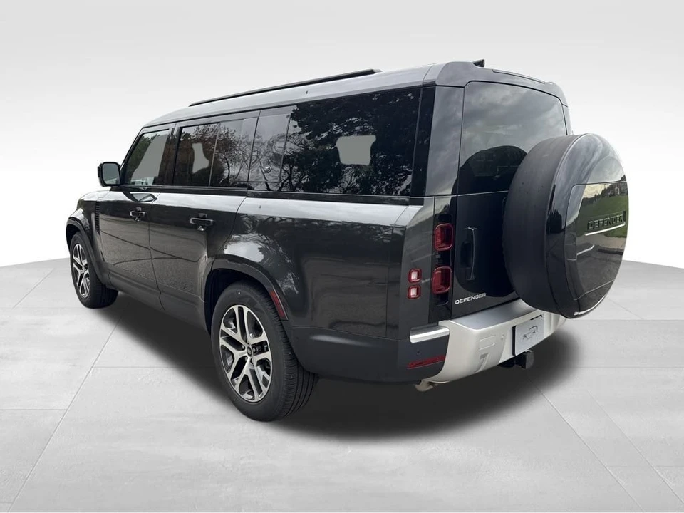 2024 Land Rover Defender L663 - Image 3 of 12