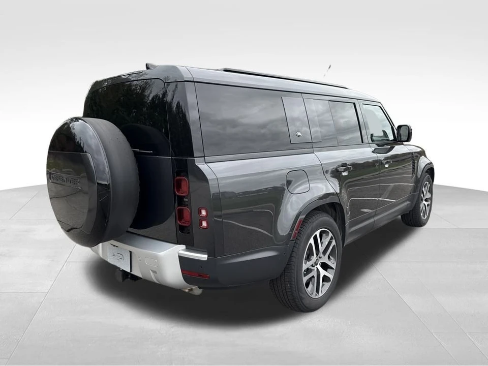 2024 Land Rover Defender L663 - Image 8 of 12