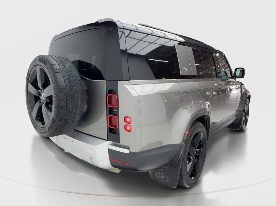 2024 Land Rover Defender L663 - Image 7 of 31