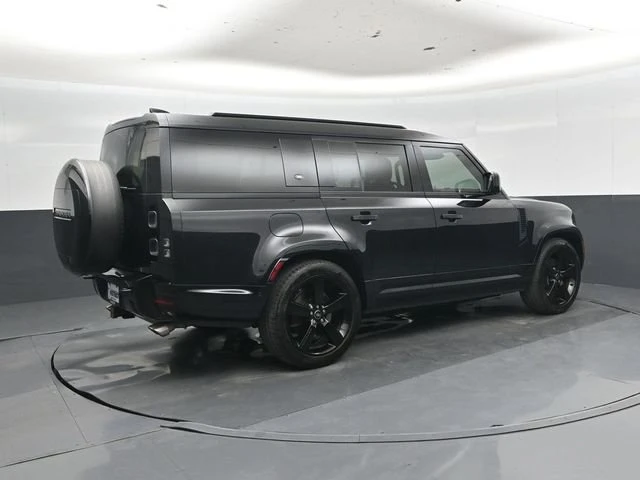 2024 Land Rover Defender V8 - Image 4 of 17
