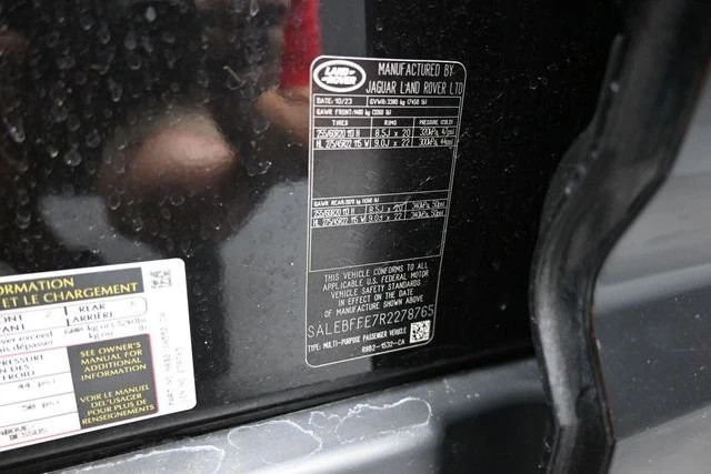 2024 Land Rover Defender V8 - Image 15 of 17