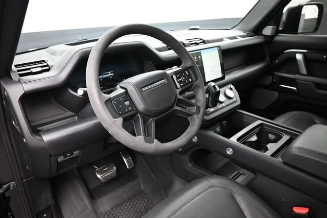 2024 Land Rover Defender V8 - Image 12 of 17