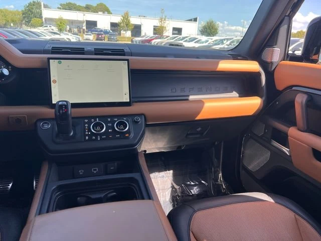2024 Land Rover Defender L663 - Image 12 of 17