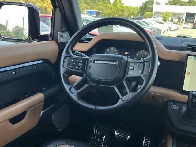 2024 Land Rover Defender L663 - Image 15 of 17