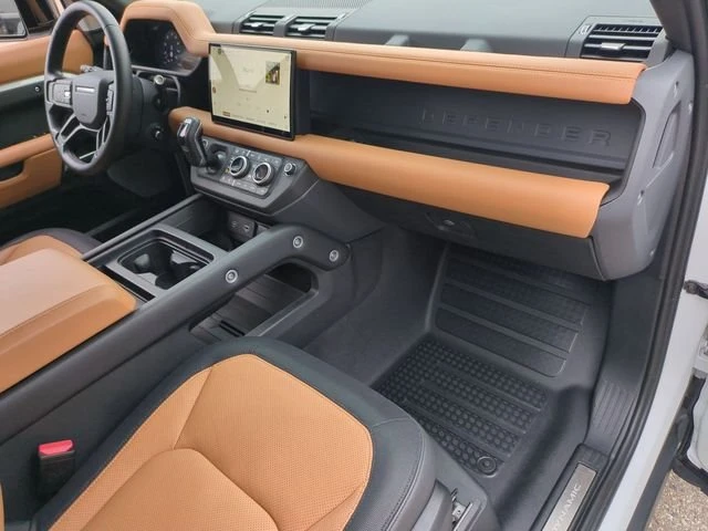 2024 Land Rover Defender L663 - Image 8 of 17