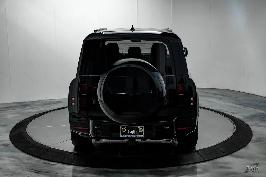 2024 Land Rover Defender L663 - Image 11 of 12