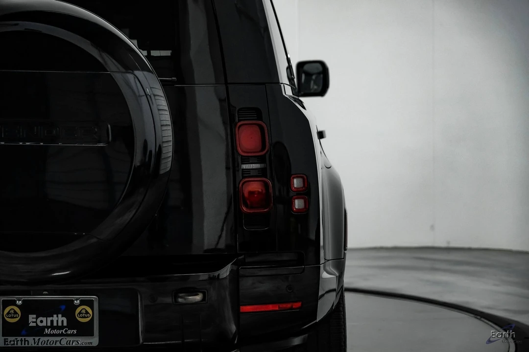 2024 Land Rover Defender L663 - Image 12 of 12