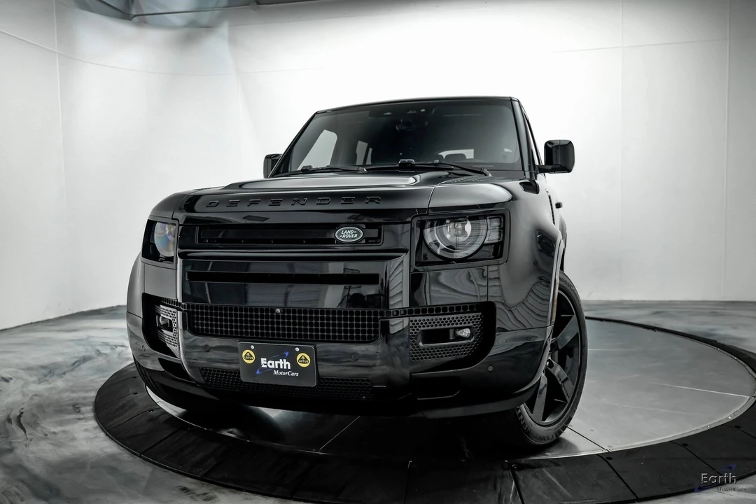 2024 Land Rover Defender L663 - Image 3 of 12