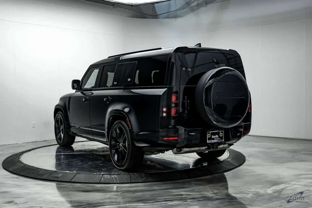 2024 Land Rover Defender L663 - Image 8 of 12