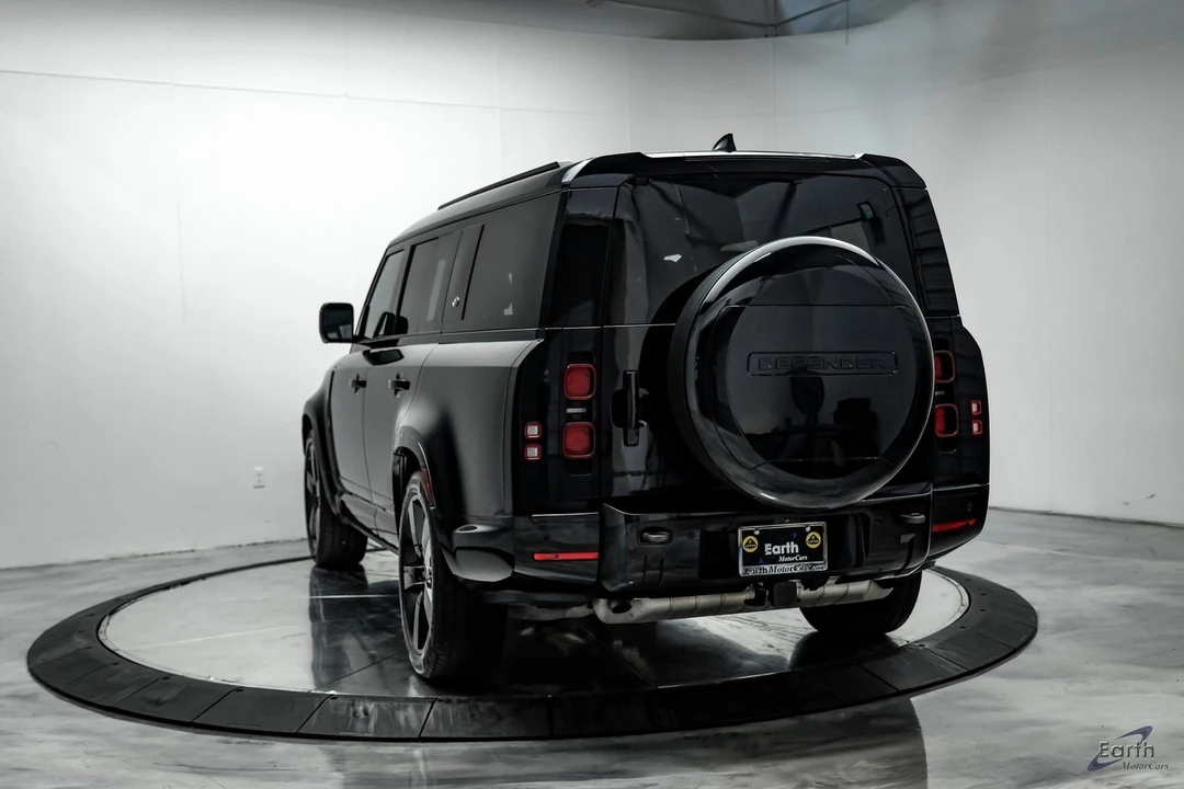 2024 Land Rover Defender L663 - Image 9 of 12