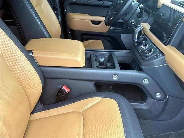 2024 Land Rover Defender L663 - Image 8 of 21