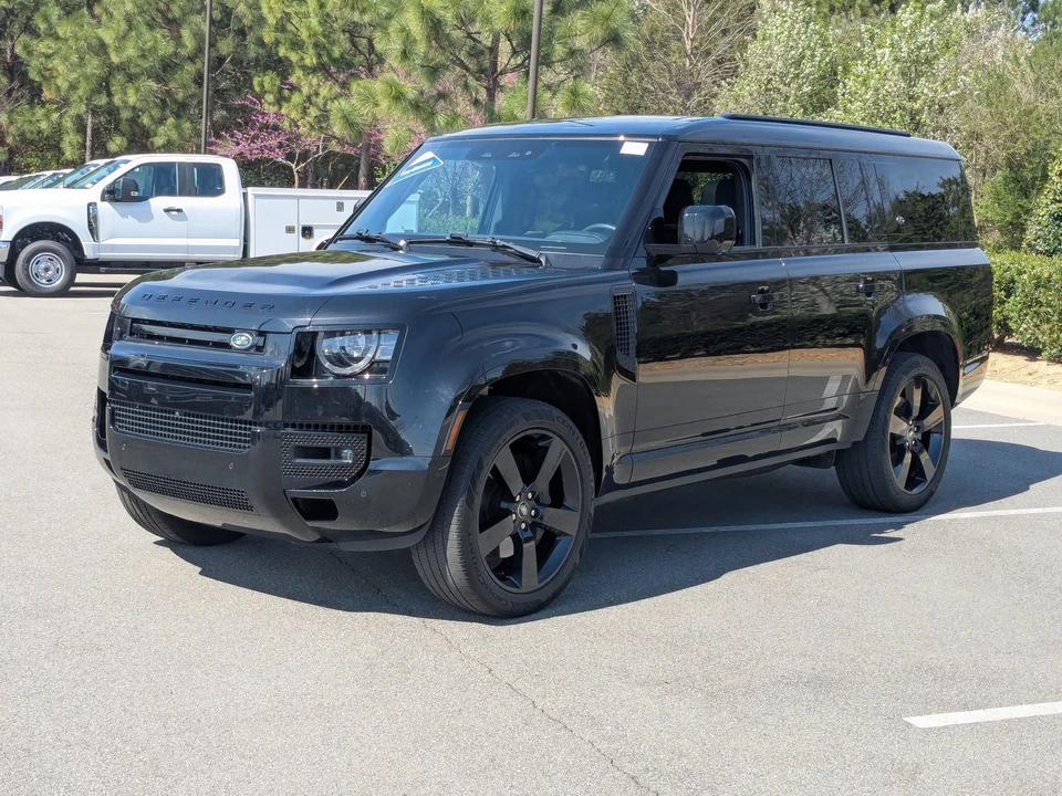 2024 Land Rover Defender L663 - Image 8 of 31