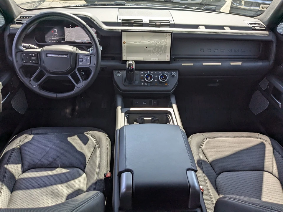 2024 Land Rover Defender L663 - Image 27 of 31
