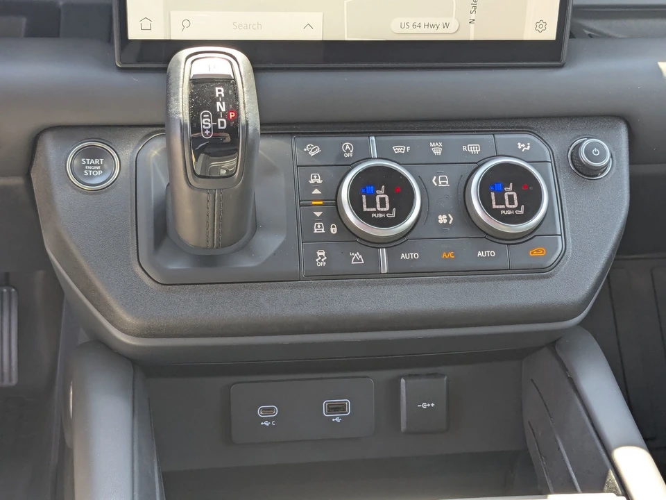 2024 Land Rover Defender L663 - Image 26 of 31
