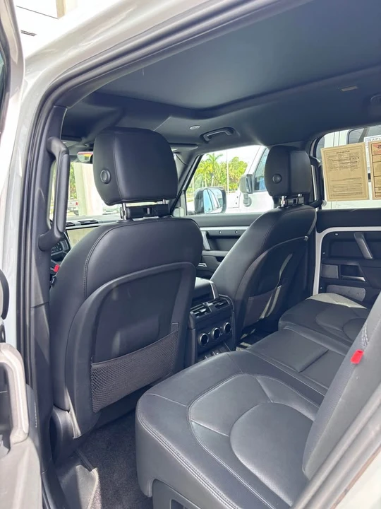 2024 Land Rover Defender L663 - Image 4 of 7