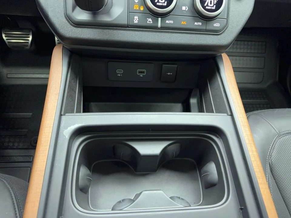 2024 Land Rover Defender L663 - Image 31 of 31