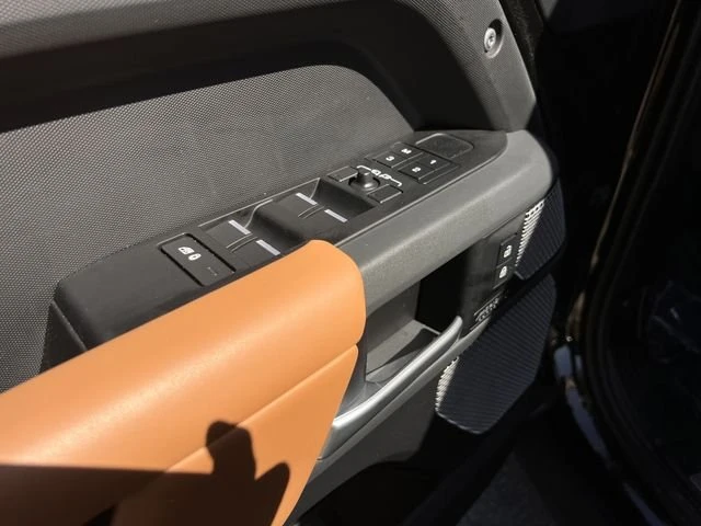 2024 Land Rover Defender L663 - Image 8 of 17