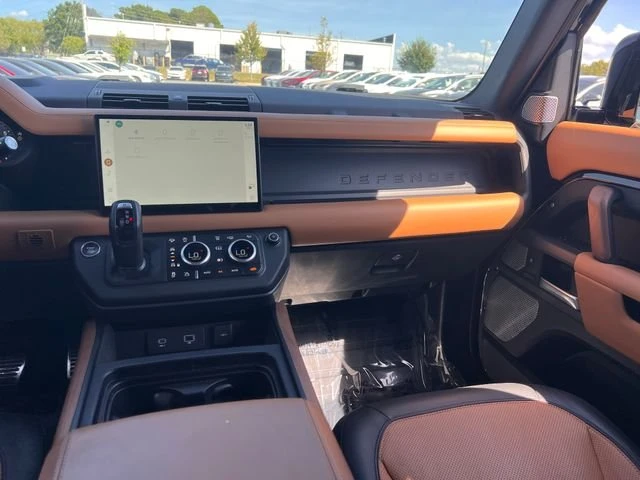 2024 Land Rover Defender L663 - Image 12 of 17