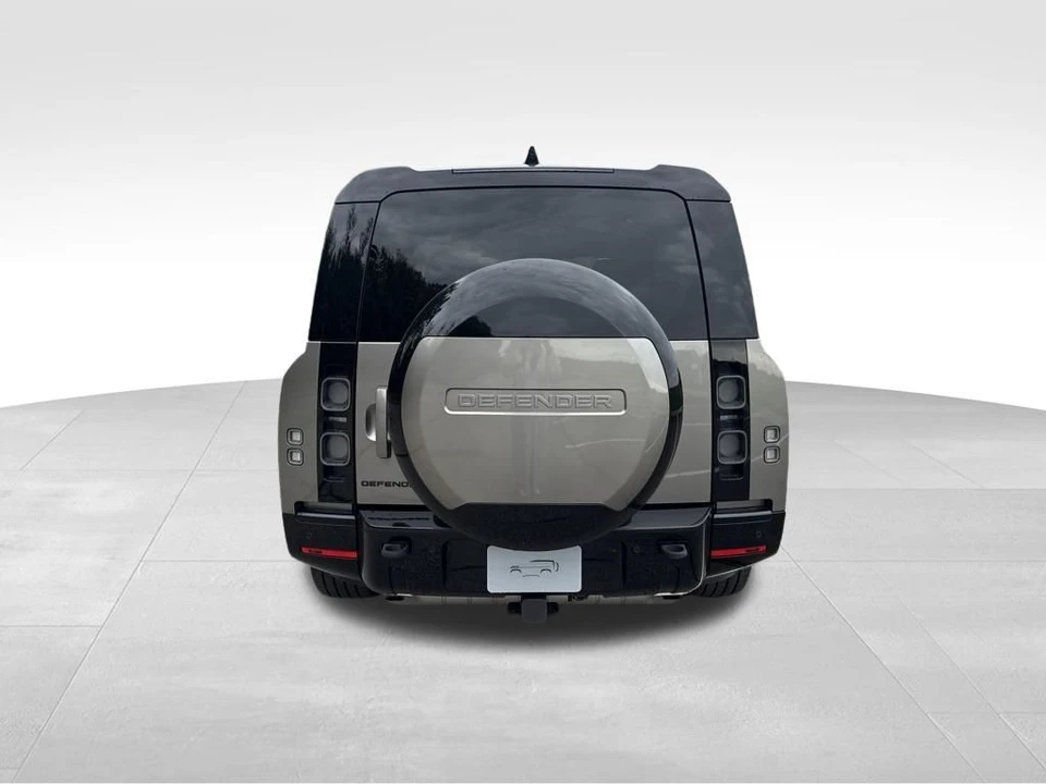 2024 Land Rover Defender L663 - Image 8 of 12