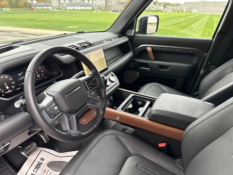 2024 Land Rover Defender L663 - Image 12 of 12